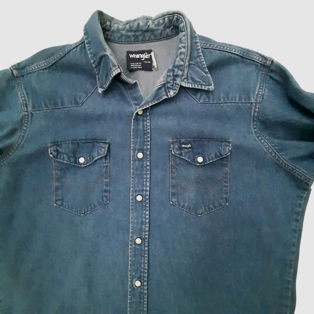 VTG Wrangler Denim Pearl Snap Western Shirt XL X-Long Tails 17 1/2 35 USA 90s - Picture 3 of 11